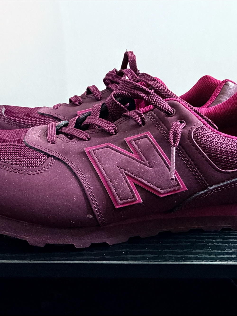 New Balance Burgundy Sneakers with Pink Trim size M7 W8